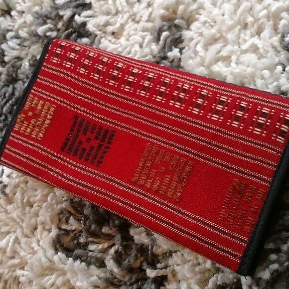 Indian Style Hard covered Clutch/Wallet - Picture 2 of 4